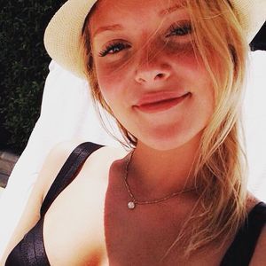 Meet your Posher, Juliette